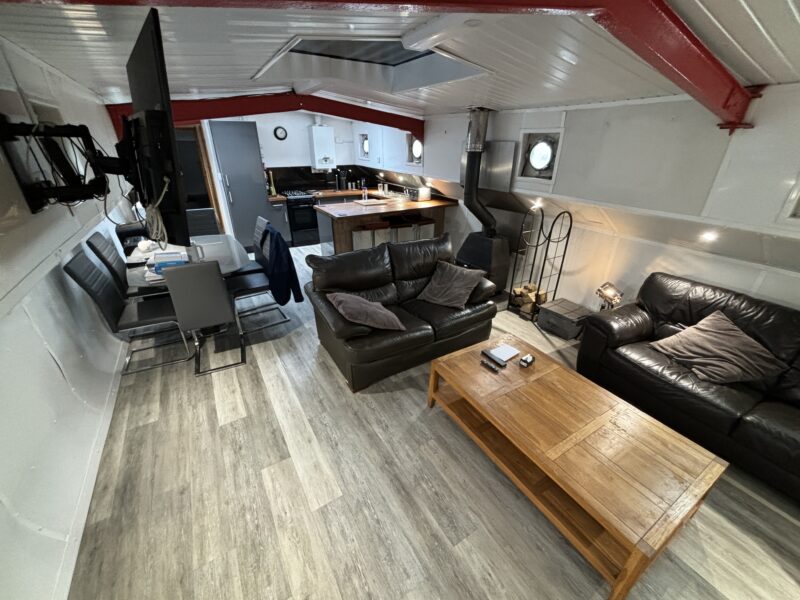 interior houseboat